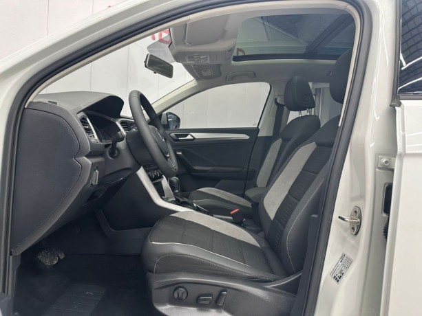 volkswagen-t-roc-15-l-2021-g-big-3