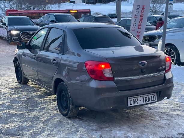 datsun-on-do-16-l-2014-g-big-6