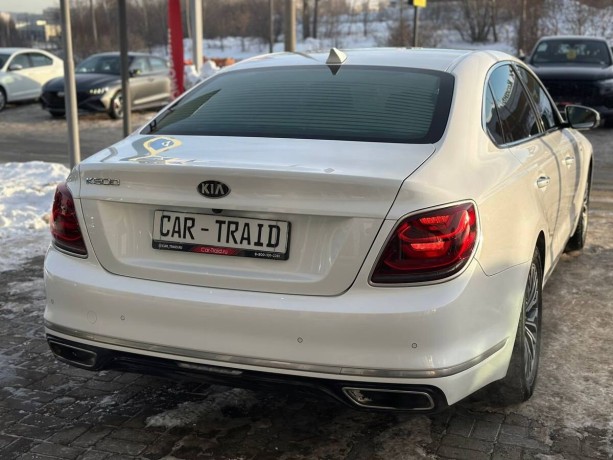 kia-k900-33-l-2019-g-big-4