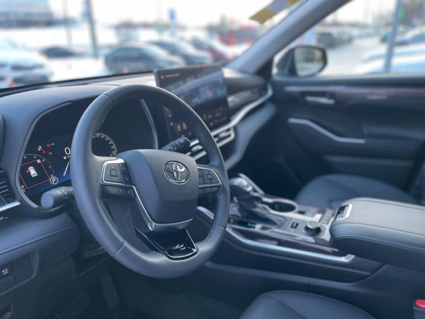toyota-highlander-20-l-2025-g-big-9