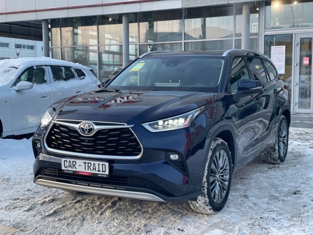 toyota-highlander-20-l-2025-g-big-1