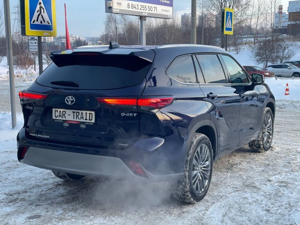 toyota-highlander-20-l-2025-g-big-4