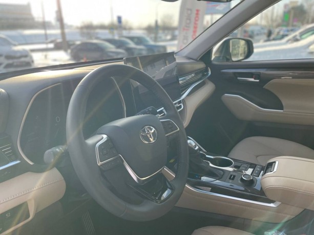 toyota-highlander-20-l-2025-g-big-9