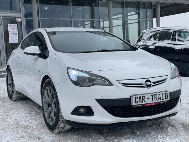 opel-astra-18-l-2013-g-big-3