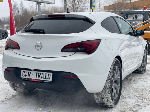 opel-astra-18-l-2013-g-big-4