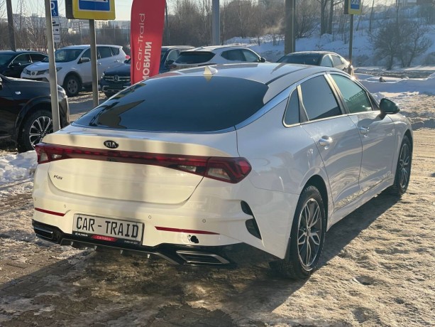 kia-k5-20-l-2020-g-big-3