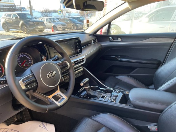 kia-k5-20-l-2020-g-big-8