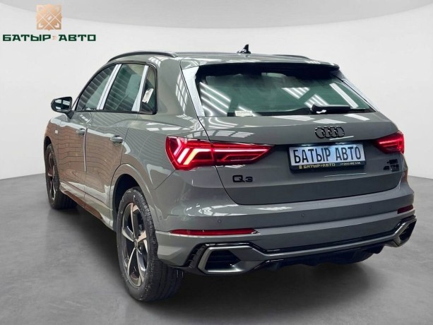 audi-q3-20-l-2025-g-big-1