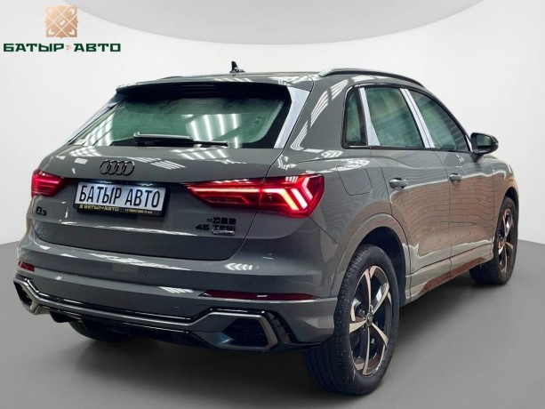 audi-q3-20-l-2025-g-big-3
