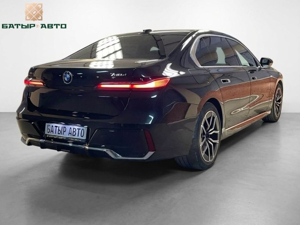 bmw-7-serii-3-l-2024-g-big-3