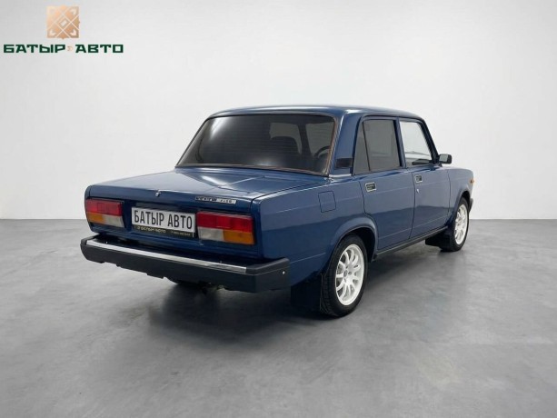 lada-vaz-2105-16-l-2008-g-big-3