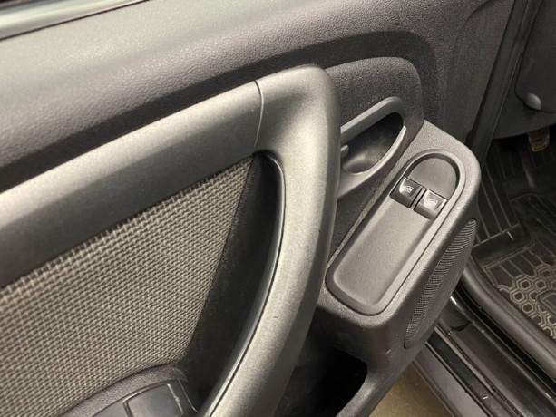 renault-duster-16-l-2018-g-big-9