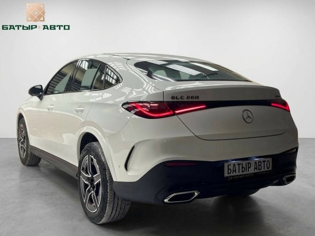 mercedes-benz-glc-coupe-20-l-2025-g-big-1