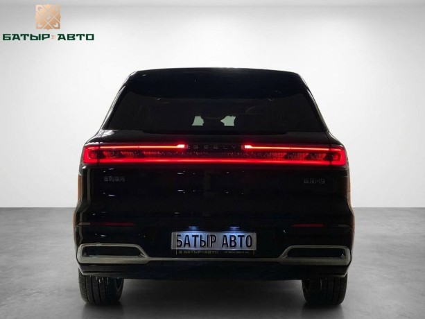 geely-galaxy-m9-15-l-2025-g-big-2