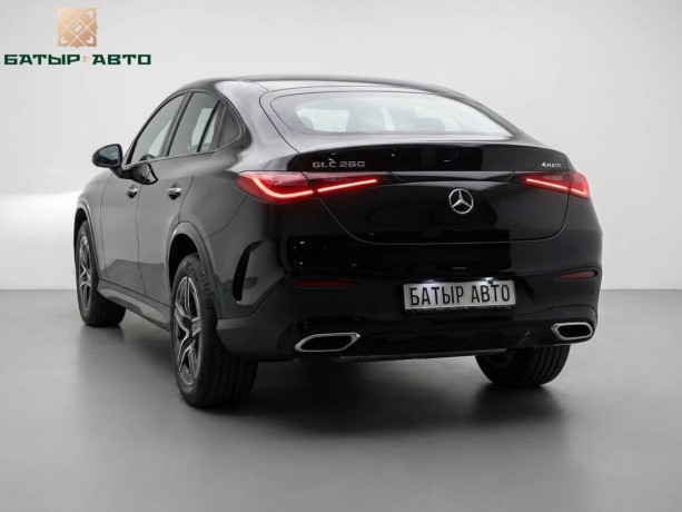 mercedes-benz-glc-coupe-20-l-2025-g-big-1