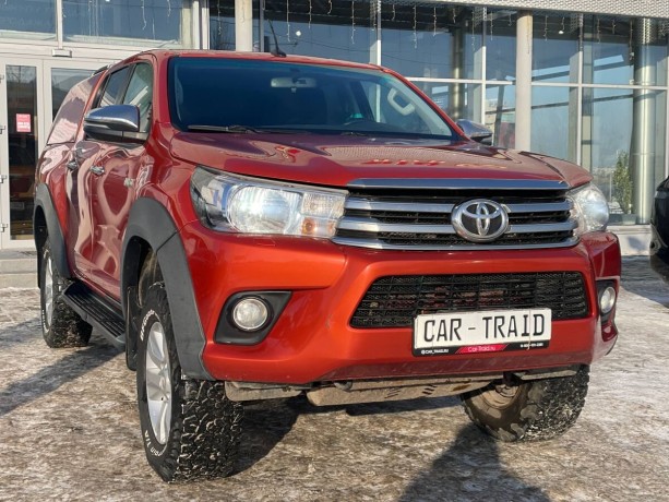 toyota-hilux-28-l-2019-g-big-3