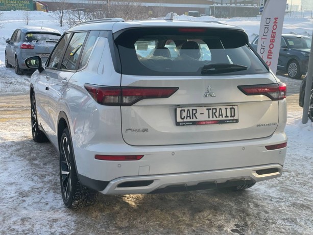 mitsubishi-outlander-15-l-2023-g-big-6