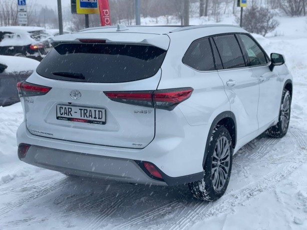 toyota-highlander-20-l-2025-g-big-4