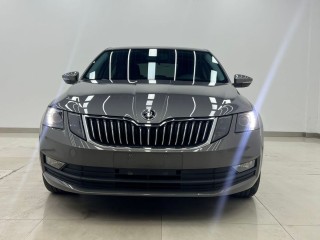 Skoda, Octavia, 1.5 л., 2021 г.