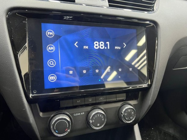 skoda-octavia-15-l-2021-g-big-4