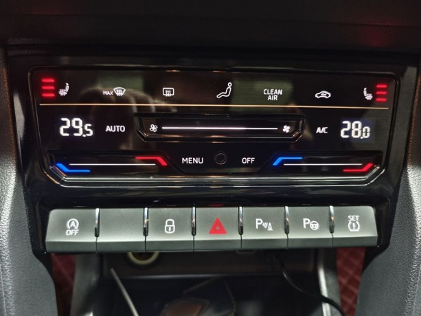 skoda-karoq-14-l-2022-g-big-3