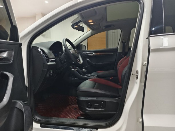skoda-karoq-14-l-2022-g-big-6