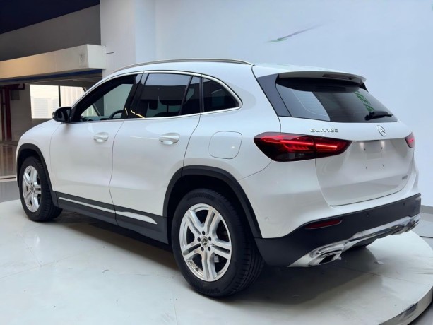 mercedes-benz-gla-13-l-2021-g-big-1