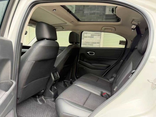 honda-xr-v-15-l-2022-g-big-8