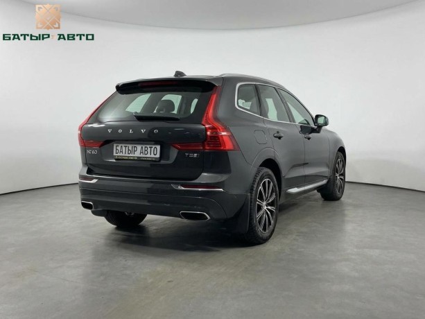 volvo-xc60-2019-g-big-3