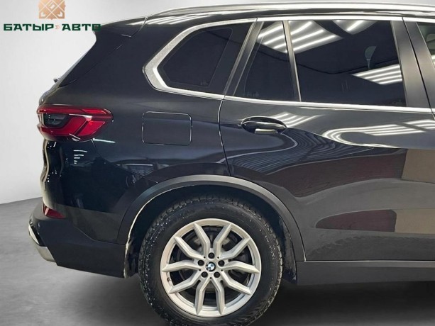bmw-x5-2019-g-big-4