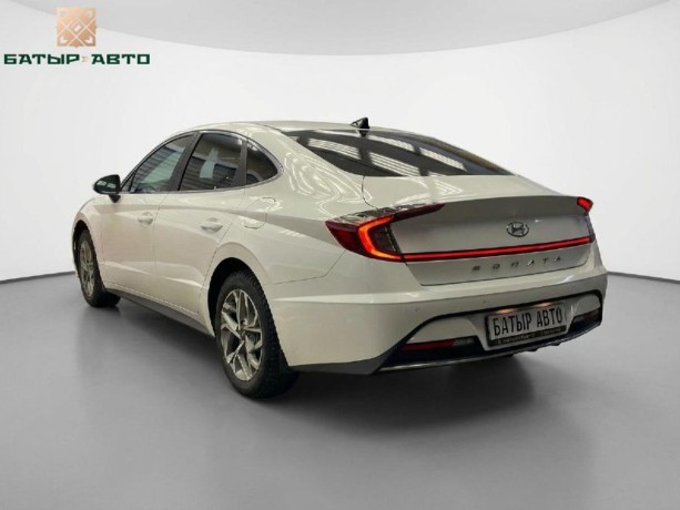 hyundai-sonata-2020-g-big-1