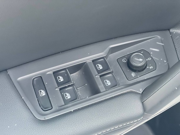 volkswagen-tiguan-2025-g-big-8