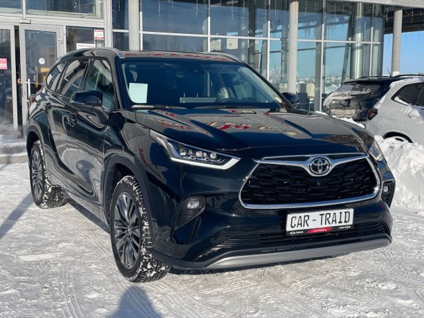 toyota-highlander-2025-g-big-3