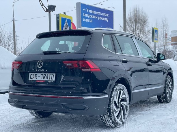 volkswagen-tiguan-2025-g-big-4