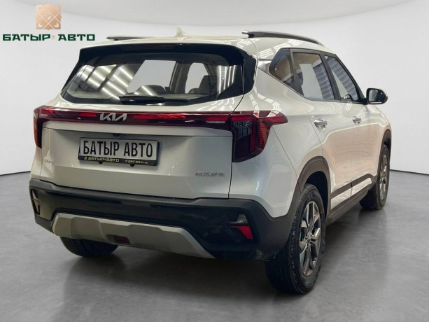 kia-seltos-2025-g-big-3