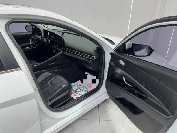 hyundai-elantra-2021-g-big-5