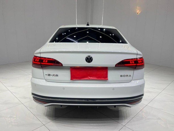 volkswagen-bora-2023-g-big-1