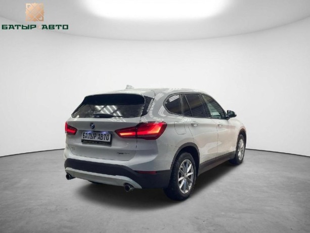 bmw-x1-2021-g-big-3
