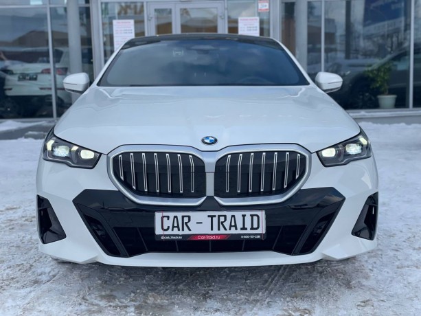 bmw-5-serii-2023-g-big-2