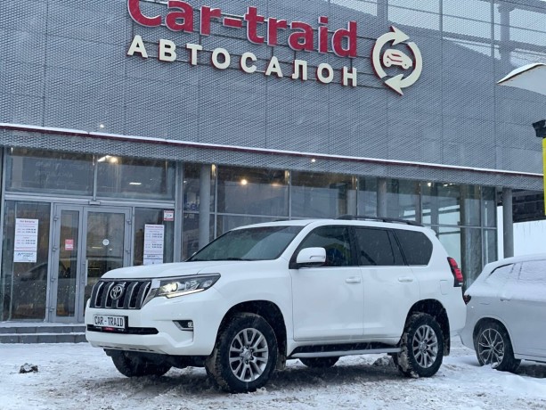 toyota-land-cruiser-prado-2019-g-big-0