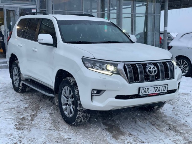 toyota-land-cruiser-prado-2019-g-big-3