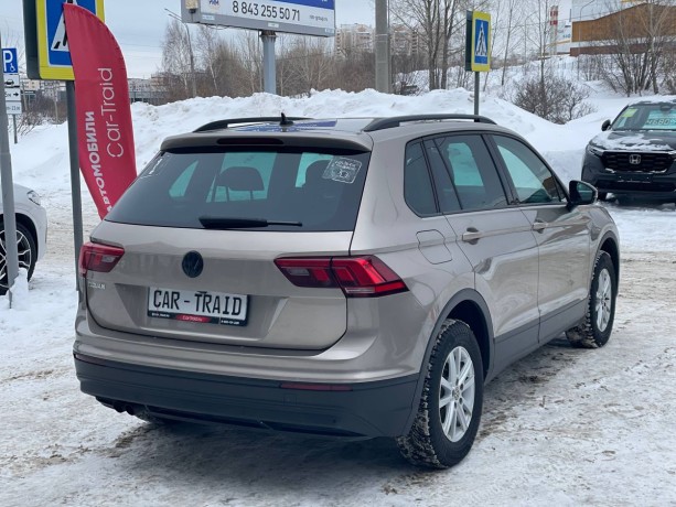 volkswagen-tiguan-14-l-2019-g-big-4