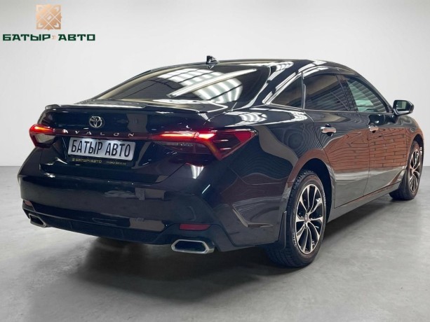 toyota-avalon-2022-g-big-3