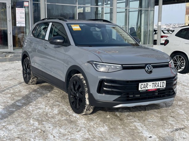 volkswagen-tharu-xr-15-l-2025-g-big-3