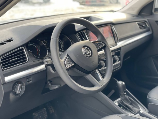 skoda-kamiq-15-l-2025-g-big-9