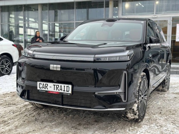 geely-galaxy-m9-15-l-2025-g-big-1