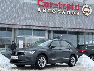 Volkswagen, Tiguan, 2.0 л., 2020 г.