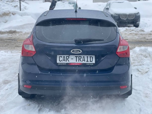 ford-focus-2013-g-big-5