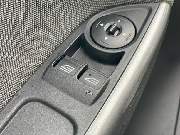 ford-focus-2013-g-big-7