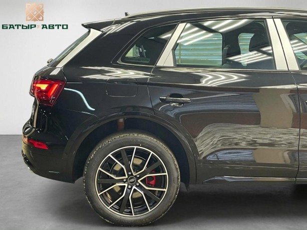 audi-q5-20-l-2025-g-big-4